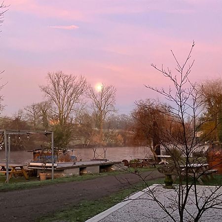 Moon River Chambre D'Hote Сен-Жуньян Екстер'єр фото